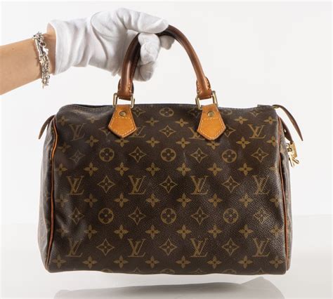 bauletto louis vuitton usarto tenuto bene|La borsa Speedy di Louis Vuitton, la storia dell'iconico .